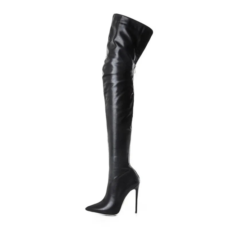 Over Fatale Boot